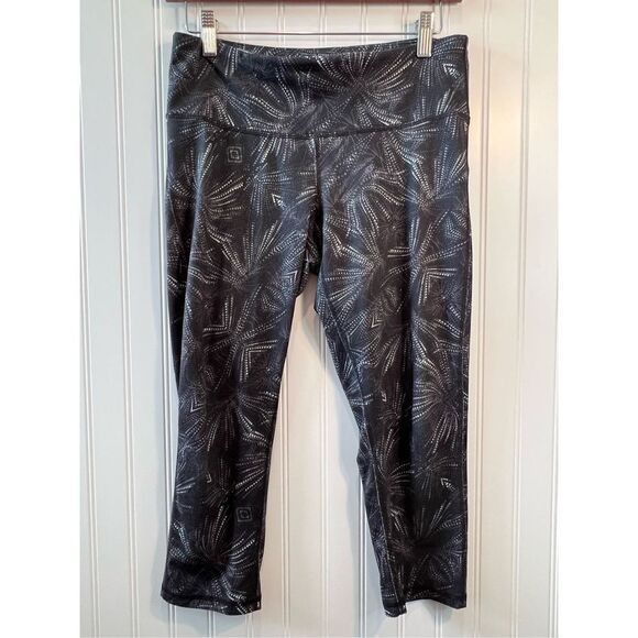 Champion Women's Black Printed Capri Leggings Size M - Picture 1 of 11